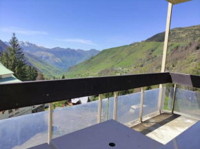 Appartement avec joli point de vue Eaux-Bonnes